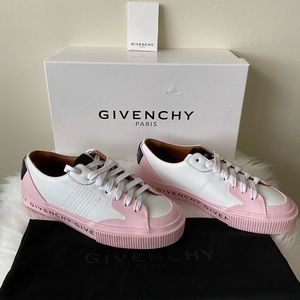 NWT GIVENCHY Logo-print leather & rubber sneakers